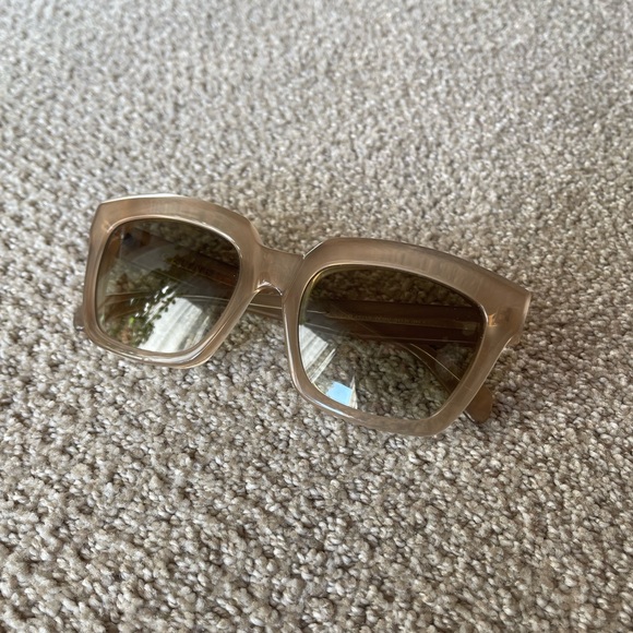 Celine Translucent beige sunglasses - Picture 1 of 5